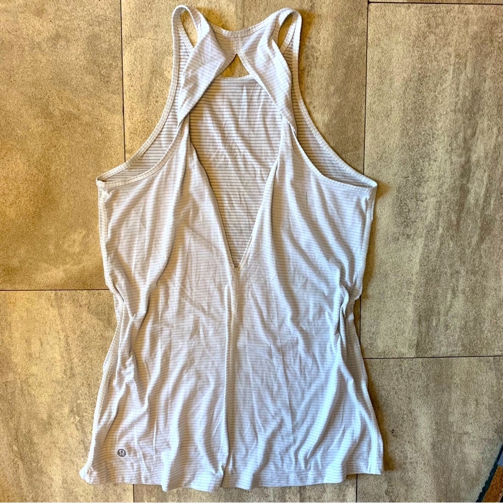 Lululemon Twist Back Workout Tank